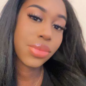 Meet your Posher, Lizbeth